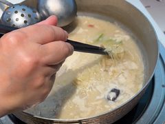-洪氏嗨捞·猪肚鸡火锅(阳光天地店)