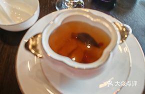 Songrong and Bamboo Fungus Chicken Soup