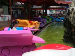 -顺德大良半月城游乐场