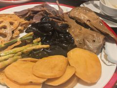 -万重锦·人文川菜馆(骡马市店)