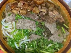 -花溪牛肉粉(八鸽岩店)