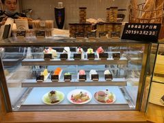面包甜点陈列柜-BONBON BAKERY