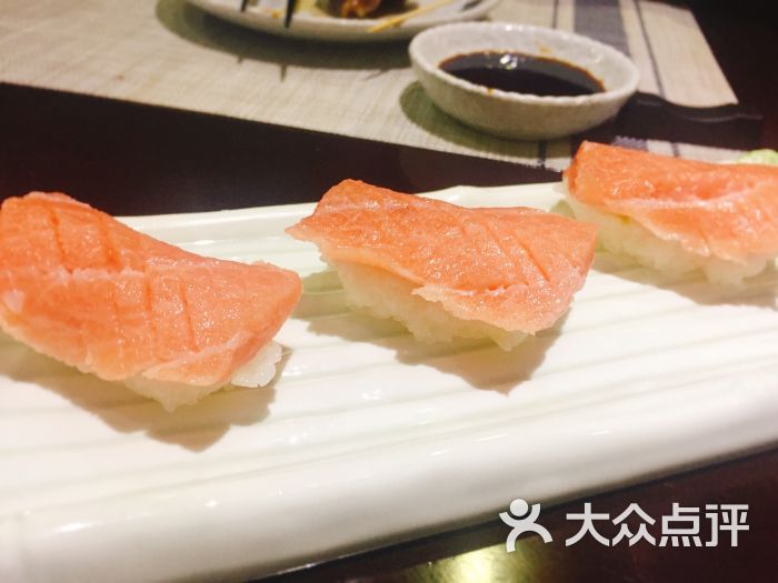 金枪鱼大腹寿司