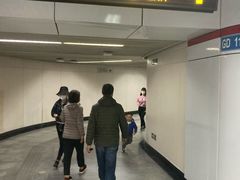 -上海体育馆(地铁站)