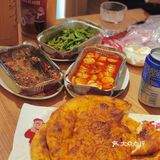 单吃我都觉得好吃 然后里面包上一串羊肉串