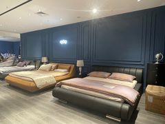 -居然之家金源店-停车场