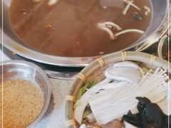 -老成都市井火锅阿泥頭火锅公司(海宁长安佳源中心广场店)