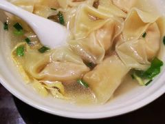 刀鱼馄饨-老半斋(福州路店)