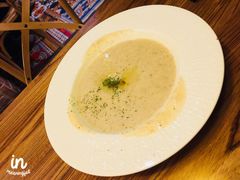 牛肝菌蘑菇浓汤-CRAZYONES西班牙海鲜饭(上海美罗城店)