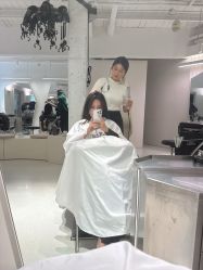 -SALON DE VANHADA