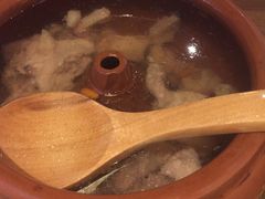 -云海肴·汽锅鸡·云南菜(天山百盛优客店)