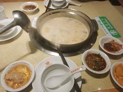 -煲大王猪肚鸡·椰子鸡火锅(红谷滩万达店)