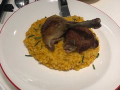 -港丽餐厅(高德置地店)