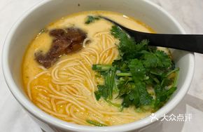 Pepper Pork Bone Soup with Pork Cartilage Noodles