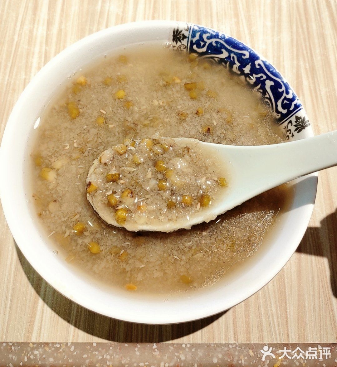 《灿记牛鞭汤》