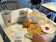 -麦当劳(欢乐谷店)