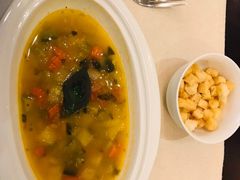 -卡佩罗意大利餐厅及酒吧Al Cappello Trattoria