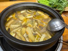 -菌之家·专业纯野生菌火锅·特色炒菌
