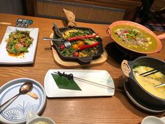 -云海肴·汽锅鸡·云南菜(天山百盛优客店)