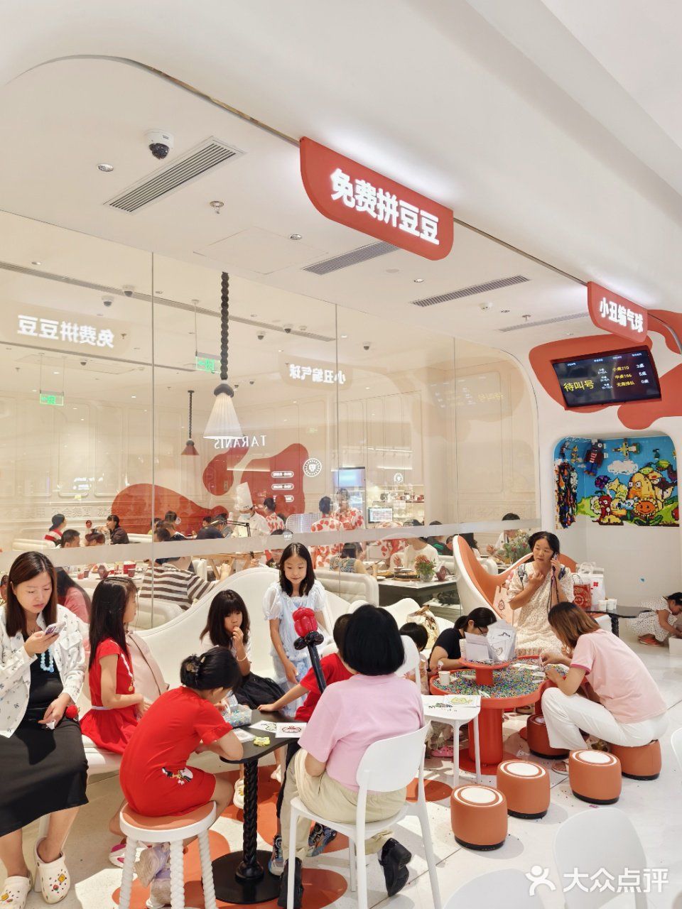 不一样的小炒肉，食材新鲜、服务敲好！ 