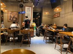 大堂-炉小二铜锅牛蛙•川湘菜(三里屯店)