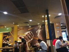 -麦当劳(海岸城店)