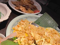 -大头虾越式风味餐厅(光明广场店)