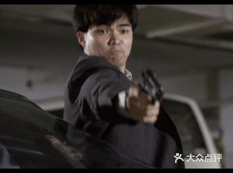 甄子丹和办理他离婚个案的律师关之琳目击了一宗劫案