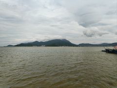 -鹏城人家海鲜酒家·23年老字号(较场尾店)