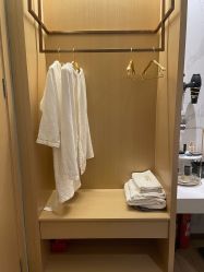 -香港倾城国际·美容美体中心