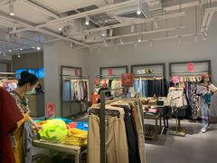 -URBAN REVIVO(北京斯普瑞斯奥特莱斯店)