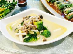 上汤西兰花-源泰东南亚风味餐厅(太仓海运堤店)