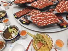 -牛员外鲜切牛肉火锅