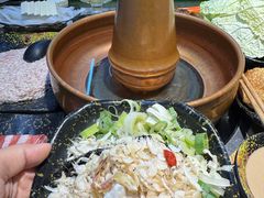 -洞庭洲·防空洞火锅·铜锅涮肉·烧烤(新百广场店)