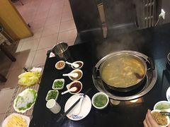 -丫丫汤膳打边炉(宏府408坊店)