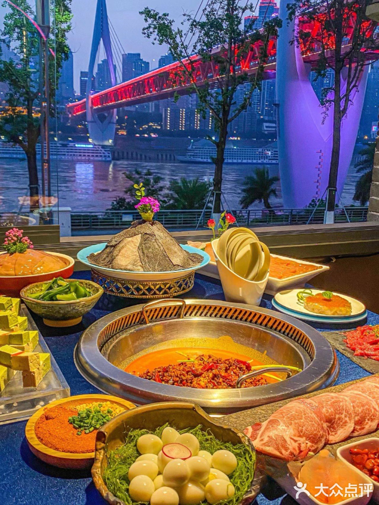 百年洋楼里吃火锅