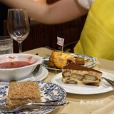 不愧是必吃榜俄式餐厅，吃完说话都弹舌了[笑哭]