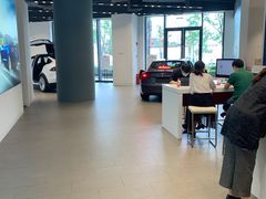 -TESLA 特斯拉(上海太古汇体验店)