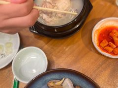 原汁黄蚬子-长寿参鸡汤(朝韩风情街店)