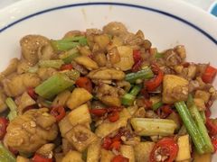 酸萝卜炒肥肠-洞庭米湘·湖南菜(银河SOHO店)