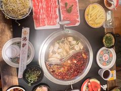 -沸炉重庆老火锅(军事博物馆店)