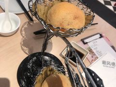 霸王酥皮叉烧包-避风塘(宝山万达店)