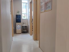 -上海大学附属上海和平眼科医院