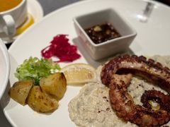 -Efes Turkish & Mediterranean Cuisine 艾菲斯餐厅(陆家嘴店)
