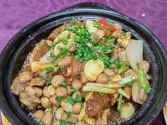 花生焖猪手-万柳阁小馆·花园餐厅(龙潭湖店)