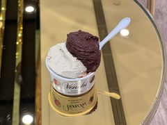 开心果口味冰淇淋-VENCHI 闻绮(北京国贸商城店)