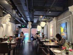 -LESCEDARS Brasserie Bistro香柏树