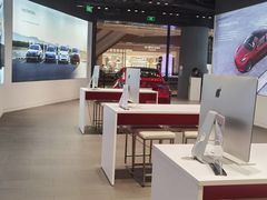 -TESLA 特斯拉(上海太古汇体验店)