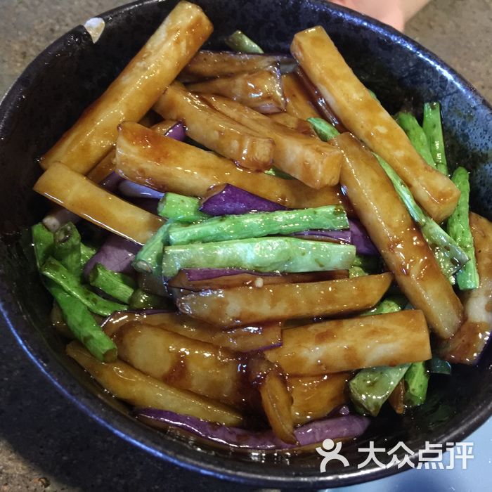 几荷-临湖而憩石锅地三鲜图片-北京农家菜-大众点评网