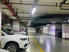 -中原城市广场-停车场